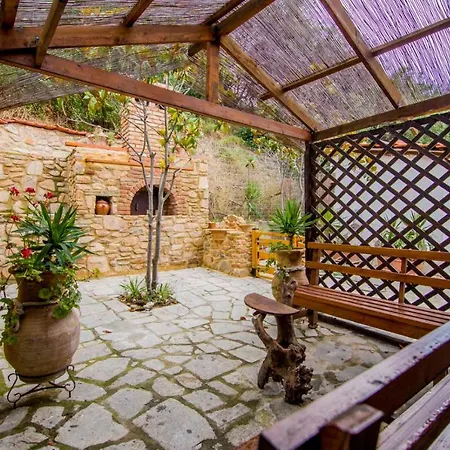 Lizas House σπίτι μπροστά στη θάλασσα, ιδιόκτητη μονοκατοικία Dom wakacyjny *