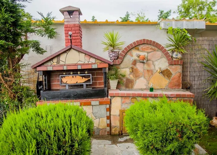 Lizas House σπίτι μπροστά στη θάλασσα, ιδιόκτητη μονοκατοικία * Loutra Elevtheron