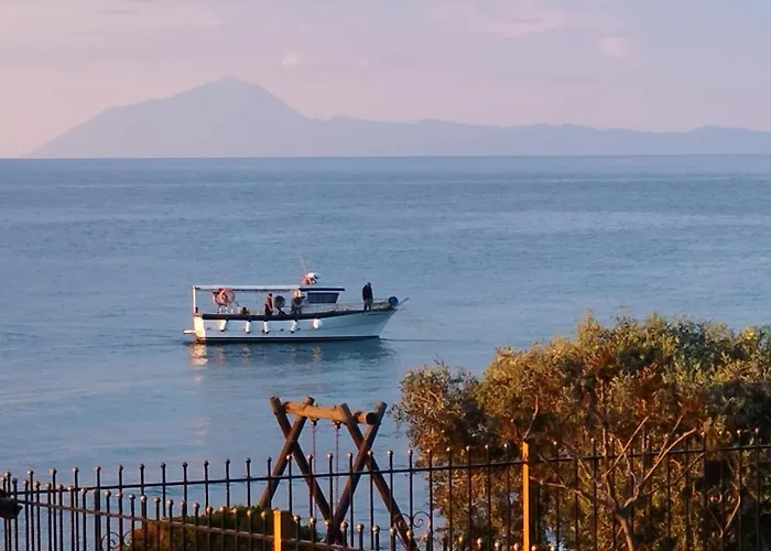 Tatil Evi Lizas House σπίτι μπροστά στη θάλασσα, ιδιόκτητη μονοκατοικία *